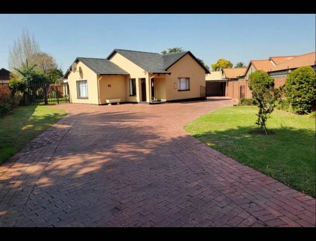 6 BEDROOM HOUSE FOR SALE IN BRACKENDOWNS